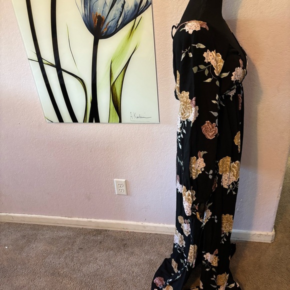 dress size small - Picture 3 of 6